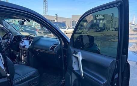 Toyota Land Cruiser Prado 150 рестайлинг 2, 2018 год, 4 899 000 рублей, 28 фотография