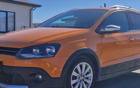 Volkswagen Polo VI (EU Market), 2011 год, 1 060 000 рублей, 2 фотография
