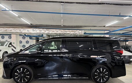 Toyota Alphard, 2024 год, 12 499 000 рублей, 3 фотография