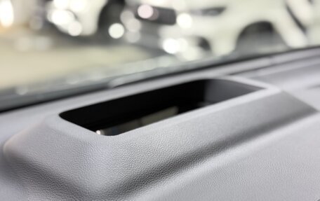 Toyota Alphard, 2024 год, 12 499 000 рублей, 17 фотография