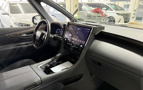 Toyota Alphard, 2024 год, 12 499 000 рублей, 32 фотография