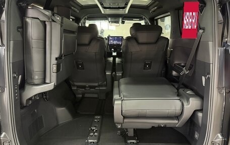 Toyota Alphard, 2024 год, 12 499 000 рублей, 29 фотография