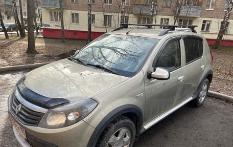 Renault Sandero I, 2013 год, 815 000 рублей, 3 фотография