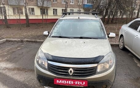 Renault Sandero I, 2013 год, 815 000 рублей, 2 фотография