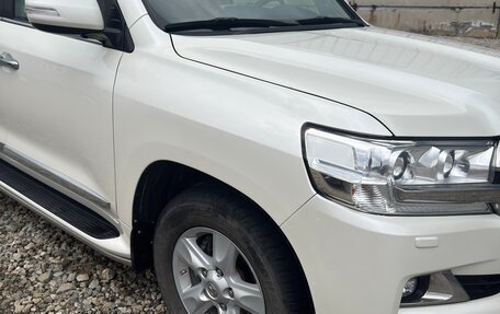 Toyota Land Cruiser 200, 2017 год, 4 500 000 рублей, 2 фотография