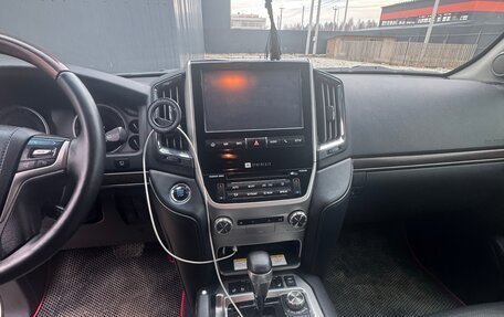 Toyota Land Cruiser 200, 2017 год, 4 500 000 рублей, 9 фотография