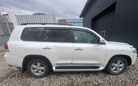 Toyota Land Cruiser 200, 2017 год, 4 500 000 рублей, 3 фотография