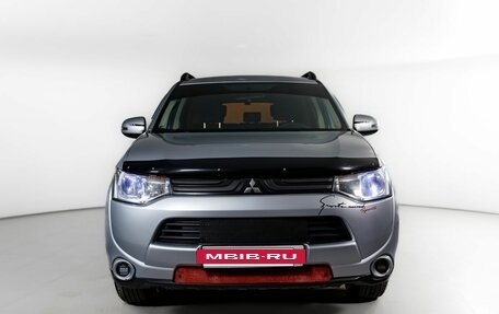 Mitsubishi Outlander III рестайлинг 3, 2012 год, 1 390 000 рублей, 2 фотография