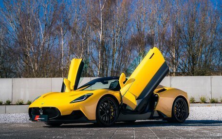 Maserati MC20, 2023 год, 35 700 000 рублей, 5 фотография
