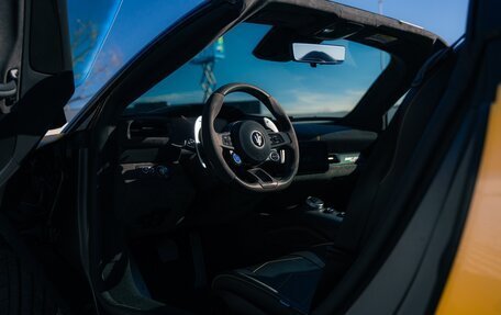 Maserati MC20, 2023 год, 35 700 000 рублей, 12 фотография