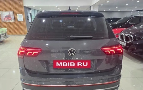 Volkswagen Tiguan II, 2023 год, 3 182 000 рублей, 5 фотография