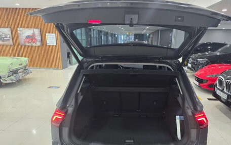 Volkswagen Tiguan II, 2023 год, 3 182 000 рублей, 6 фотография