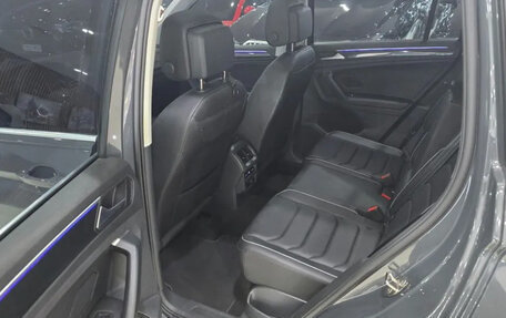 Volkswagen Tiguan II, 2023 год, 3 182 000 рублей, 12 фотография