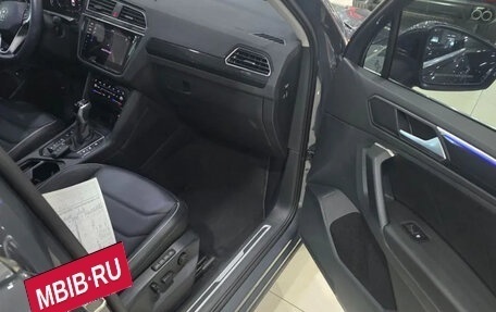 Volkswagen Tiguan II, 2023 год, 3 182 000 рублей, 10 фотография