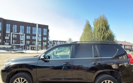 Toyota Land Cruiser Prado 150 рестайлинг 2, 2018 год, 3 700 000 рублей, 9 фотография