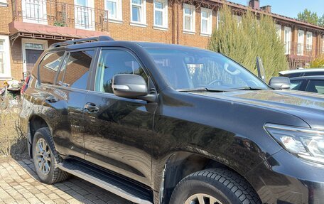 Toyota Land Cruiser Prado 150 рестайлинг 2, 2018 год, 3 700 000 рублей, 3 фотография