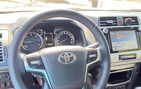 Toyota Land Cruiser Prado 150 рестайлинг 2, 2018 год, 3 700 000 рублей, 5 фотография