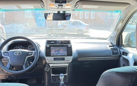 Toyota Land Cruiser Prado 150 рестайлинг 2, 2018 год, 3 700 000 рублей, 7 фотография