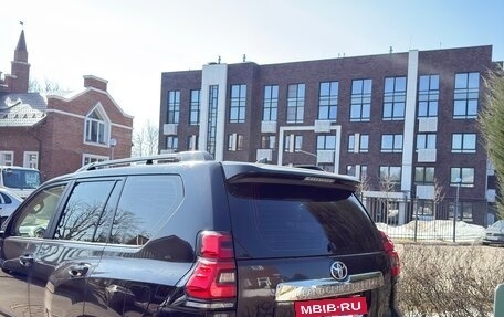 Toyota Land Cruiser Prado 150 рестайлинг 2, 2018 год, 3 700 000 рублей, 11 фотография