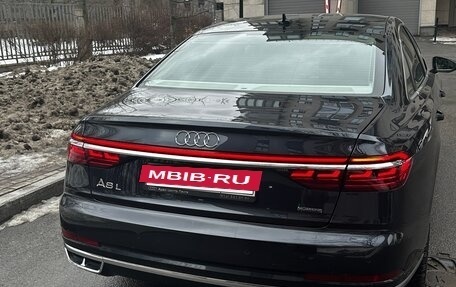 Audi A8, 2018 год, 4 500 000 рублей, 4 фотография