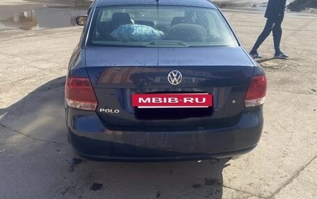 Volkswagen Polo VI (EU Market), 2011 год, 1 200 000 рублей, 2 фотография