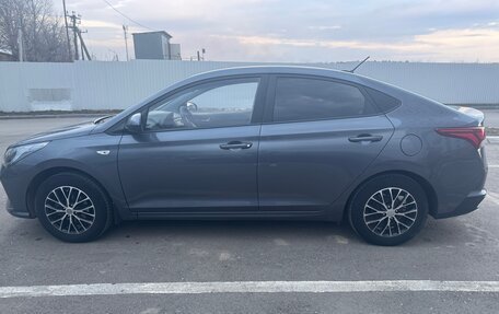 Hyundai Solaris II рестайлинг, 2021 год, 1 680 000 рублей, 8 фотография