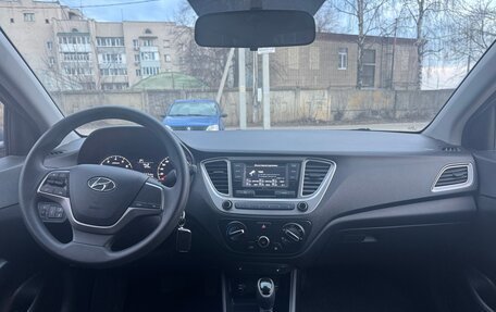 Hyundai Solaris II рестайлинг, 2021 год, 1 680 000 рублей, 9 фотография