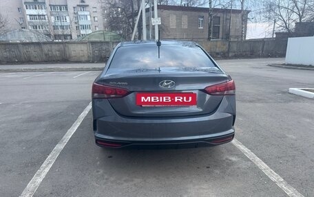 Hyundai Solaris II рестайлинг, 2021 год, 1 680 000 рублей, 5 фотография