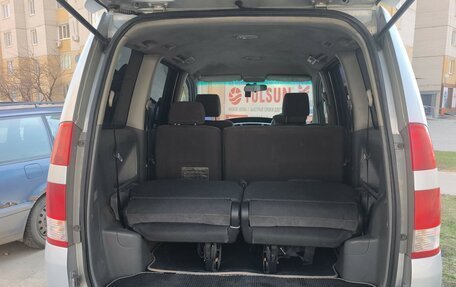 Toyota Noah III, 2005 год, 850 000 рублей, 5 фотография