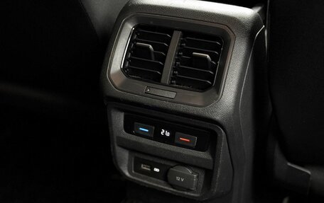 Volkswagen Tiguan II, 2020 год, 2 350 000 рублей, 15 фотография