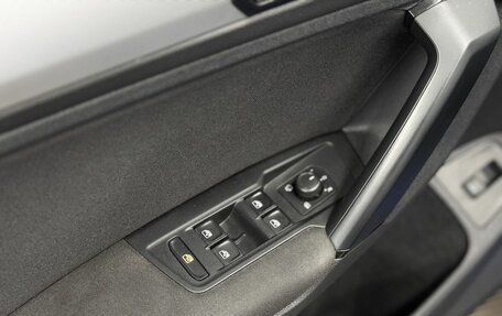 Volkswagen Tiguan II, 2020 год, 2 350 000 рублей, 18 фотография