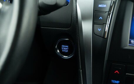 Toyota Camry, 2017 год, 3 989 999 рублей, 20 фотография