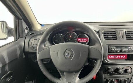 Renault Logan II, 2017 год, 800 000 рублей, 10 фотография