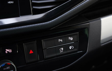 Volkswagen Multivan T6 рестайлинг, 2020 год, 5 499 000 рублей, 21 фотография