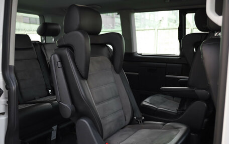 Volkswagen Multivan T6 рестайлинг, 2020 год, 5 499 000 рублей, 30 фотография