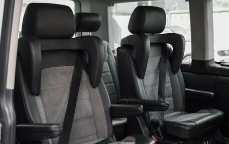 Volkswagen Multivan T6 рестайлинг, 2020 год, 5 499 000 рублей, 36 фотография