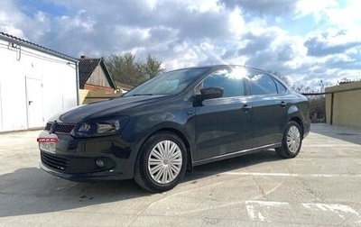 Volkswagen Polo VI (EU Market), 2013 год, 750 000 рублей, 1 фотография