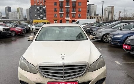 Mercedes-Benz E-Класс, 2014 год, 1 600 000 рублей, 1 фотография