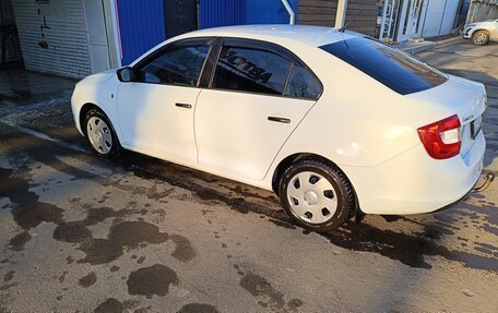 Skoda Rapid I, 2014 год, 880 000 рублей, 2 фотография