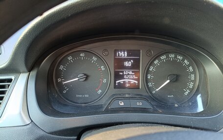 Skoda Rapid I, 2014 год, 880 000 рублей, 5 фотография