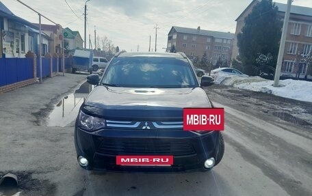 Mitsubishi Outlander III рестайлинг 3, 2012 год, 1 850 000 рублей, 5 фотография