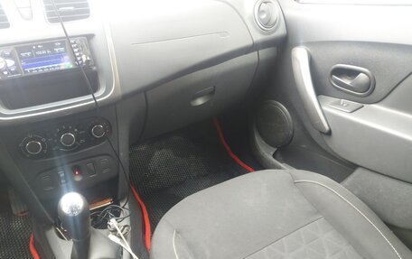 Renault Sandero II рестайлинг, 2016 год, 730 000 рублей, 14 фотография