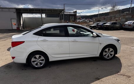 Hyundai Solaris II рестайлинг, 2016 год, 1 120 000 рублей, 3 фотография