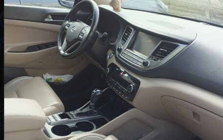 Hyundai Tucson III, 2018 год, 1 990 000 рублей, 4 фотография