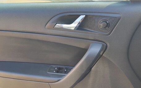 Skoda Yeti I рестайлинг, 2015 год, 1 500 000 рублей, 5 фотография