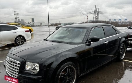 Chrysler 300C II, 2005 год, 1 500 000 рублей, 5 фотография