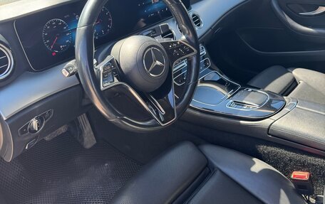 Mercedes-Benz E-Класс, 2021 год, 4 000 000 рублей, 8 фотография