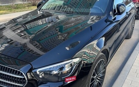 Mercedes-Benz E-Класс, 2021 год, 4 000 000 рублей, 3 фотография