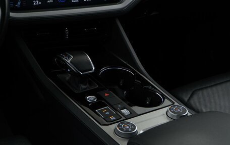 Volkswagen Touareg III, 2019 год, 5 250 050 рублей, 21 фотография