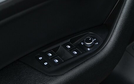 Volkswagen Touareg III, 2019 год, 5 250 050 рублей, 18 фотография